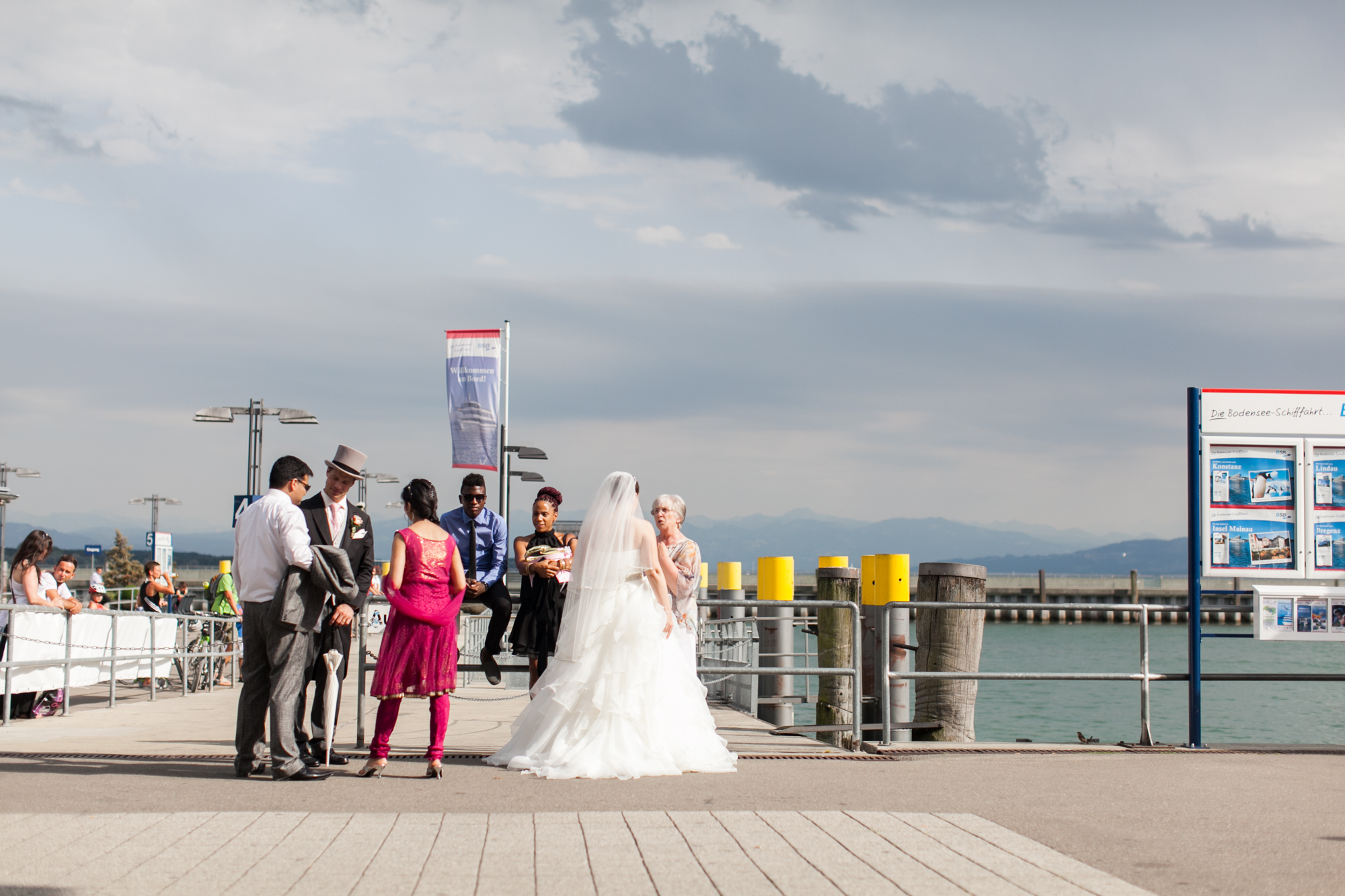Fotograf Konstanz - Hochzeit Raphaela Phillip 063 - Wedding Story from Raphaela and Phillip at Lake of Constance - 191