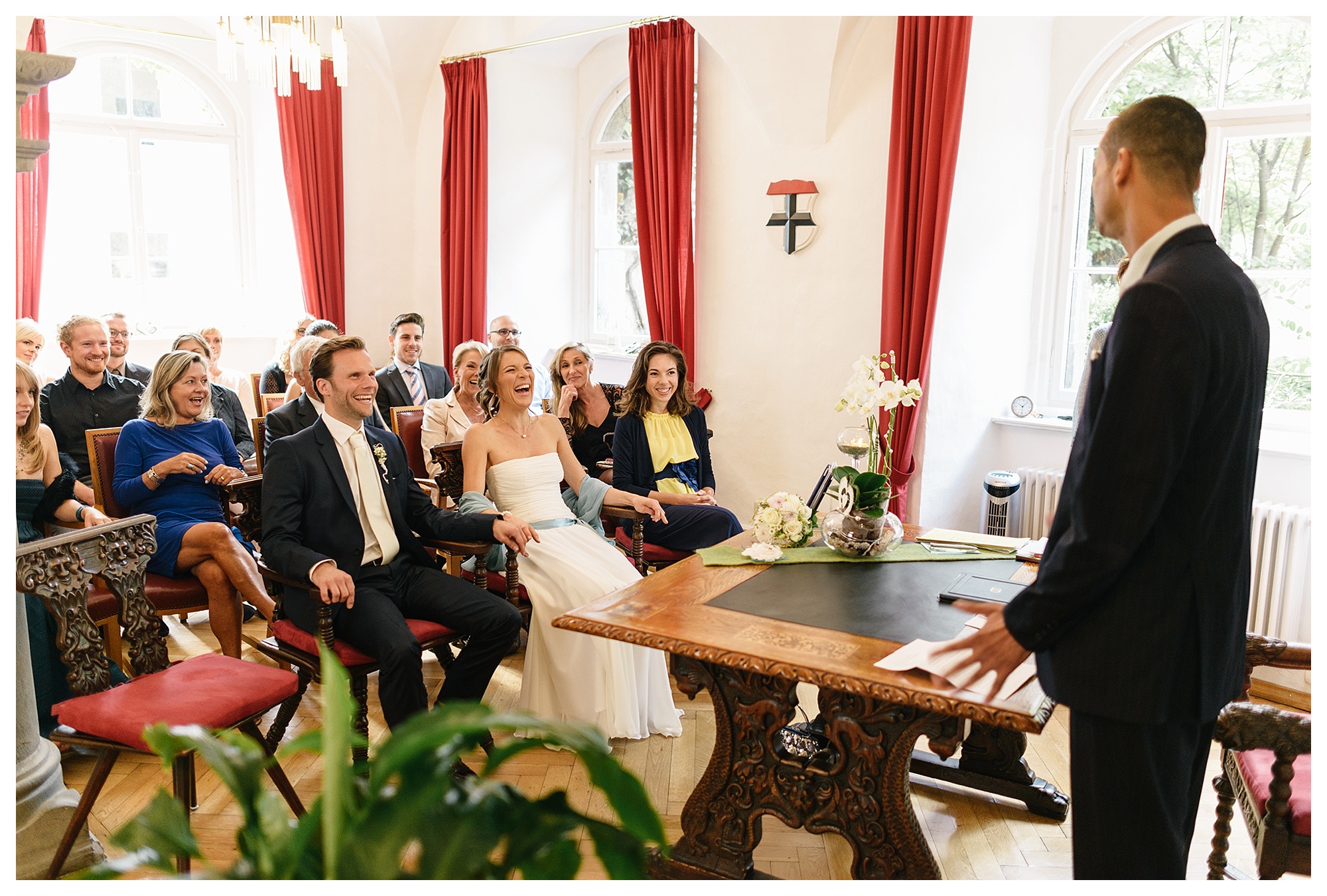 Fotograf Konstanz - Hochzeitsreportage Konstanz Raphael Nicole Elmar Feuerbacher Photography Hochzeit Portrait 05 - Wedding in Constance at Lake of Constance - 1192