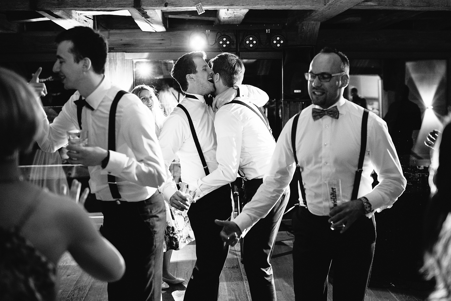 Fotograf Konstanz - Hochzeit Reportage Achalm Reutlingen Stuttgart Fotograf Elmar Feuerbacher 117 - Hochzeit auf der Achalm bei Reutlingen - 351